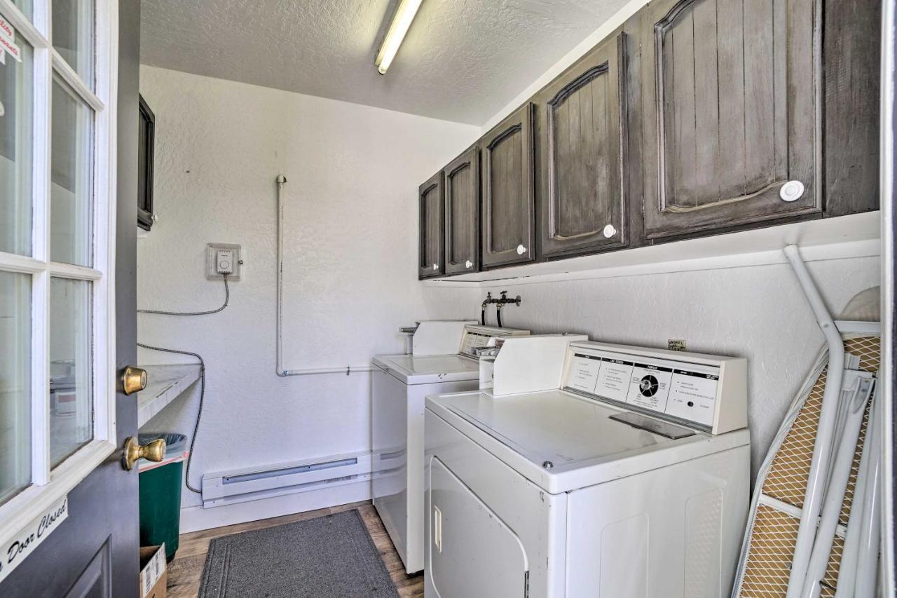 Central Williams Studio With Fireplace On Route 66! Apartment Exterior photo